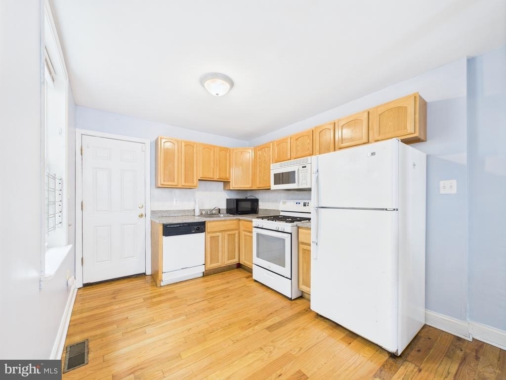 1735 French Street - Photo 3