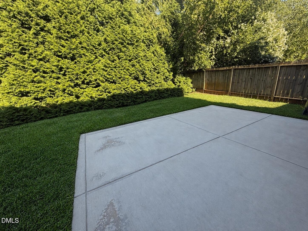 220 Milpass Drive - Photo 19
