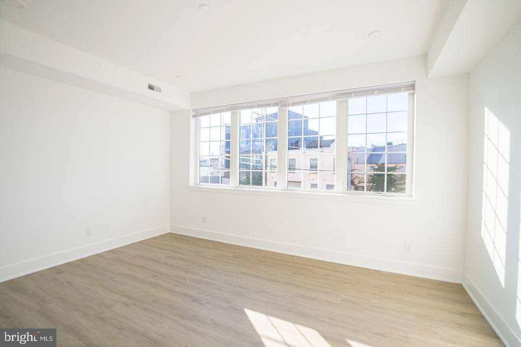 1324 Frankford Avenue - Photo 2