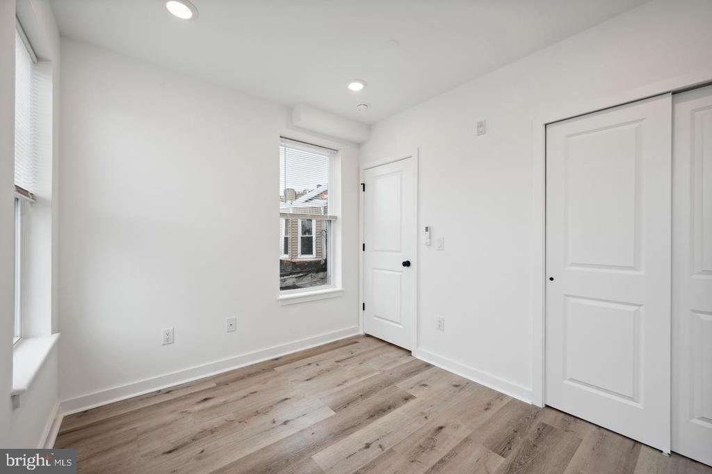 3458 Frankford Avenue - Photo 11