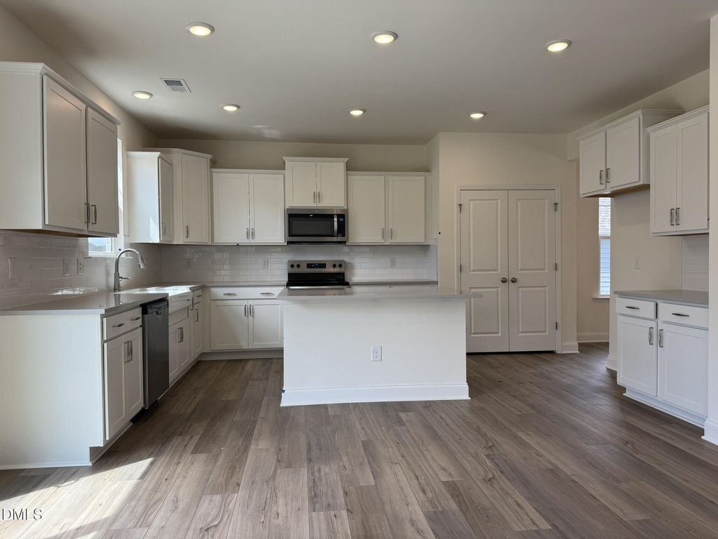 231 Faith Avenue - Photo 9