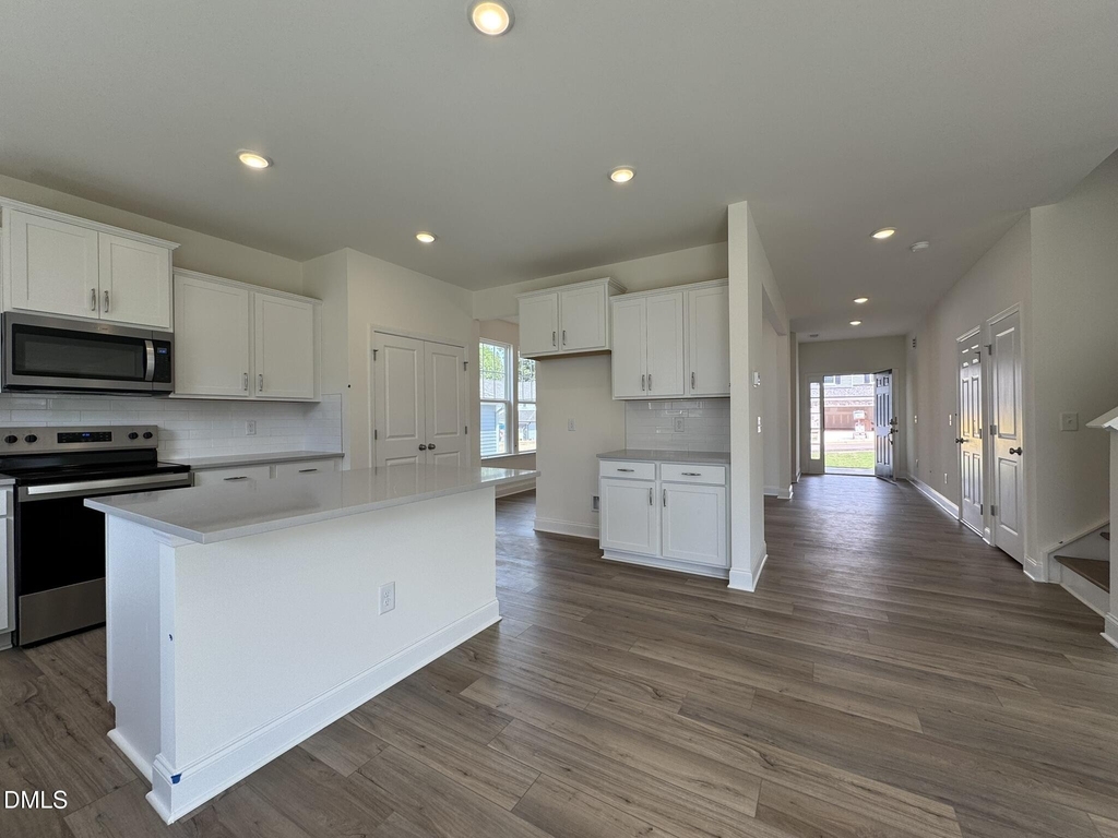 231 Faith Avenue - Photo 11
