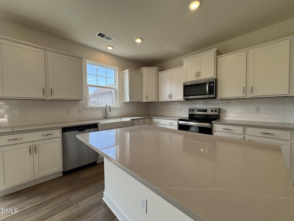 231 Faith Avenue - Photo 8