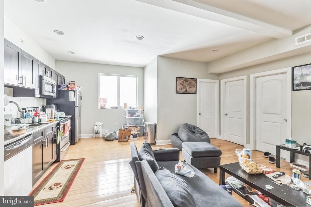 333 N 40th Street - Photo 1