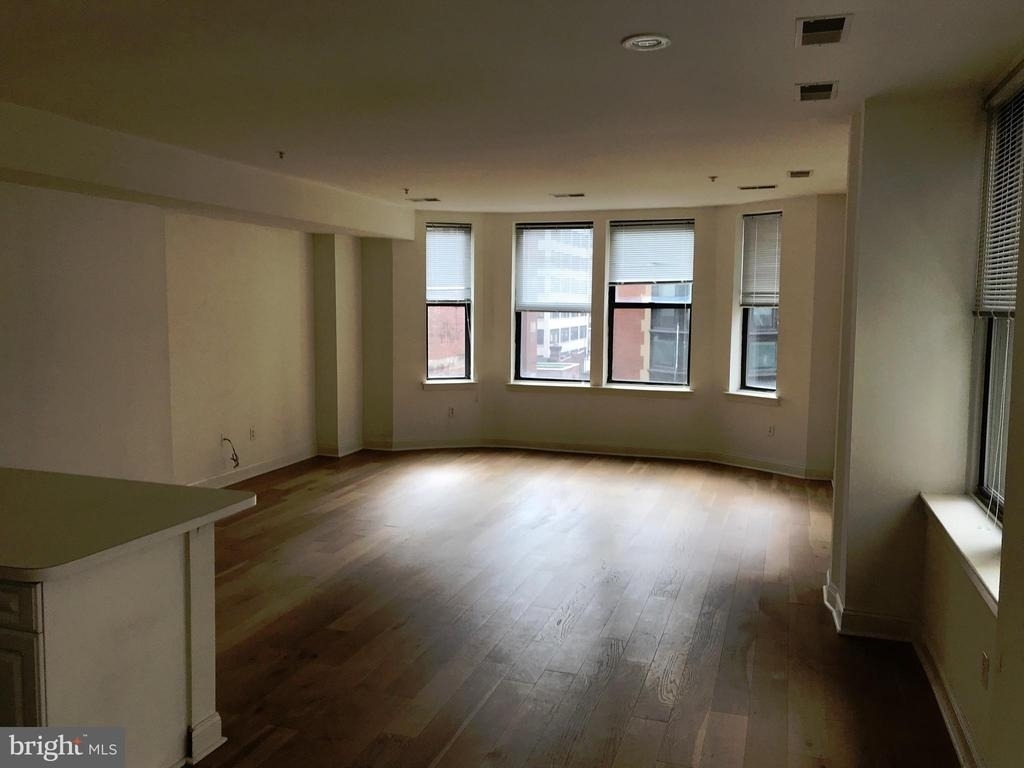 1229 Chestnut Street - Photo 1