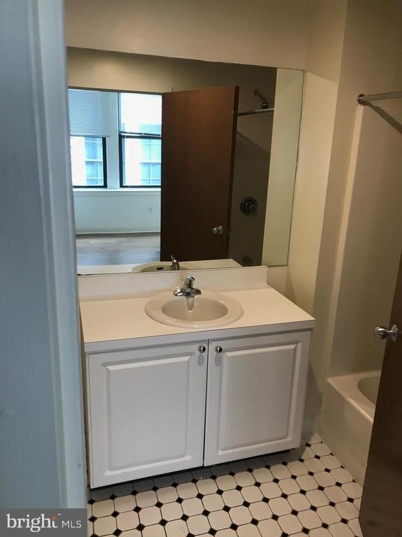 1229 Chestnut Street - Photo 8