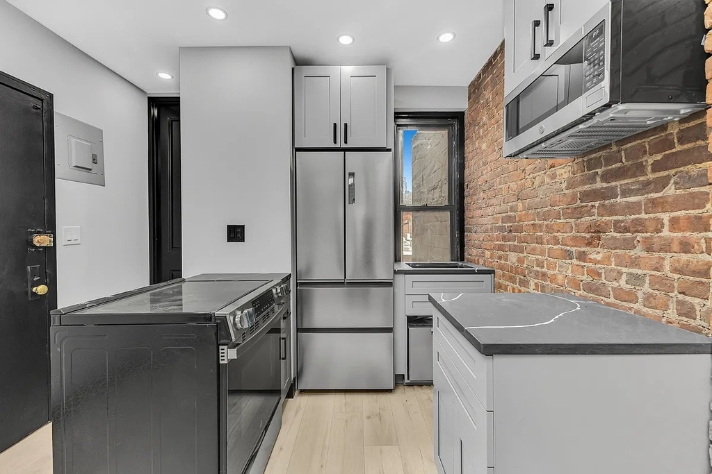 Copy of 438 West 52nd Street, Unit 12e - Photo 1