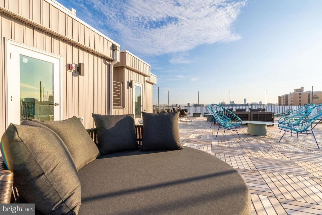 629 W Girard Avenue - Photo 45