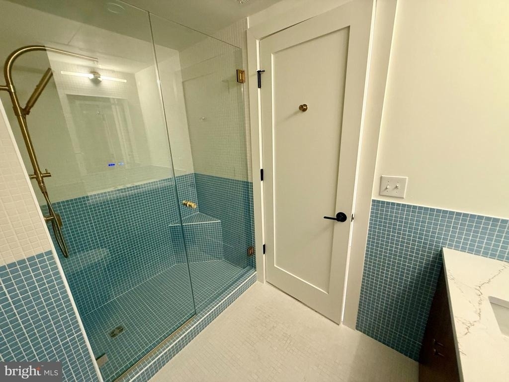 1128 Walnut Street - Photo 8