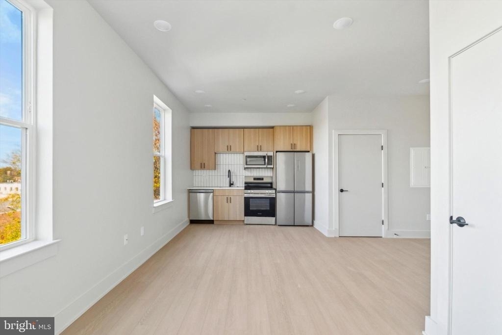 5521 Wayne Avenue - Photo 12