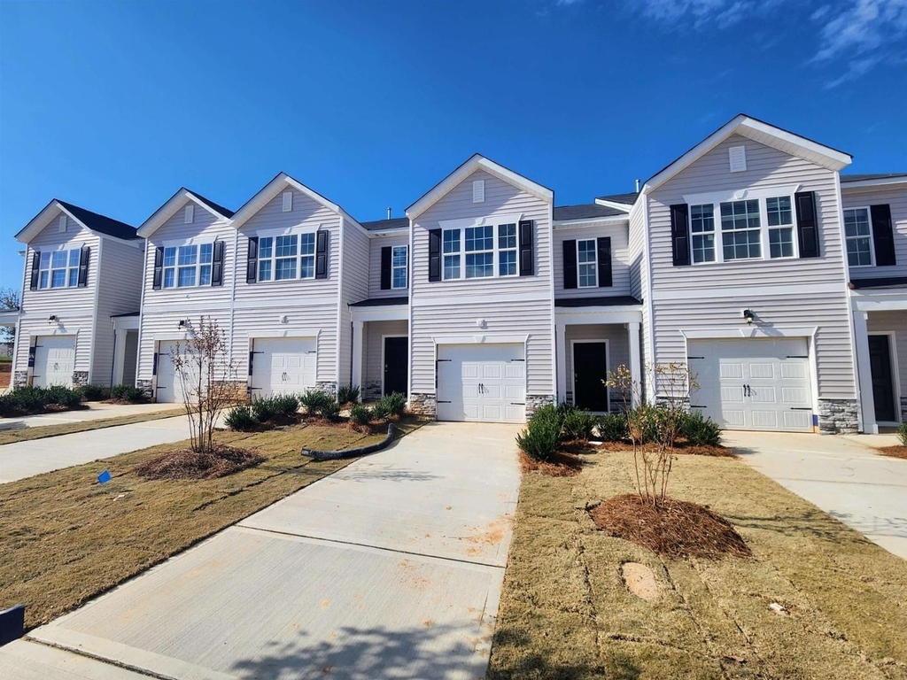 423 David Hill Drive - Photo 1