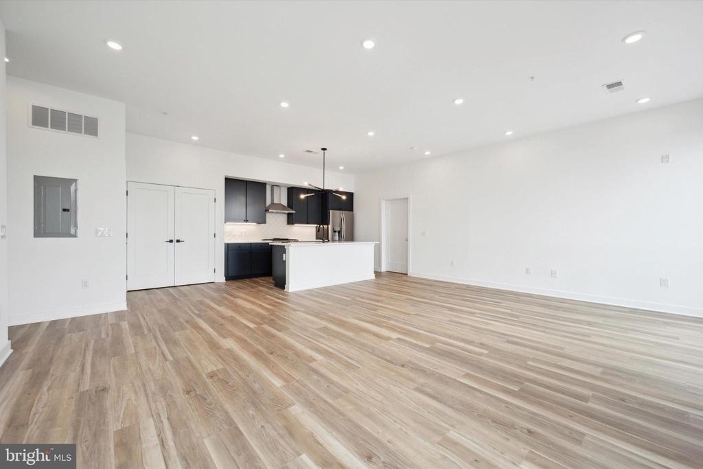 2636 E York St - Photo 12