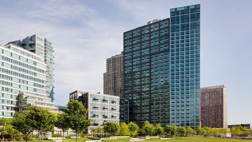Center Boulevard, near Hunters Point and Long Island City Waterfront  - Photo 0