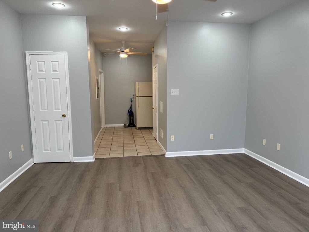 2516 S Broad Street - Photo 2