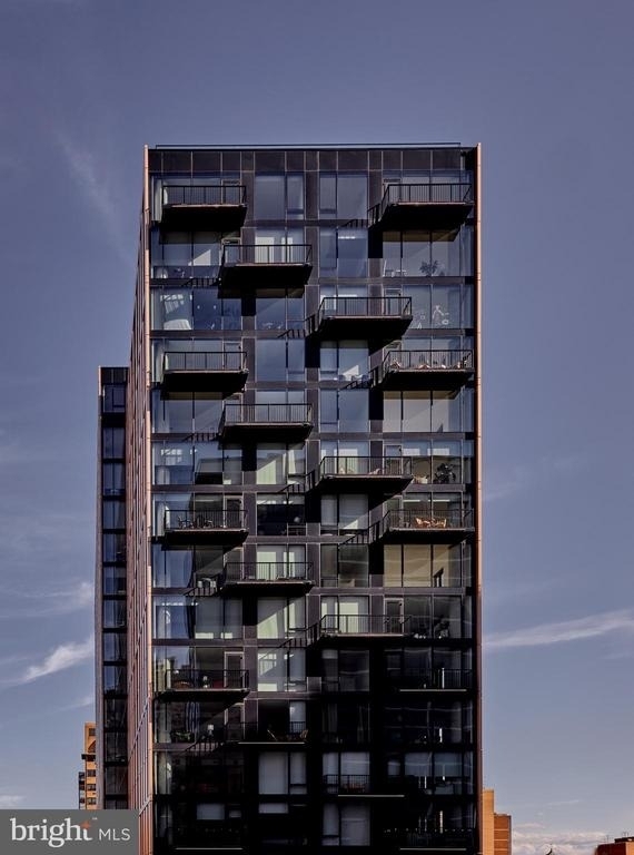 1134 Sansom Street - Photo 7