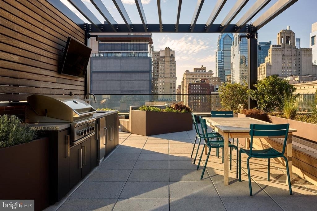 1134 Sansom Street - Photo 27