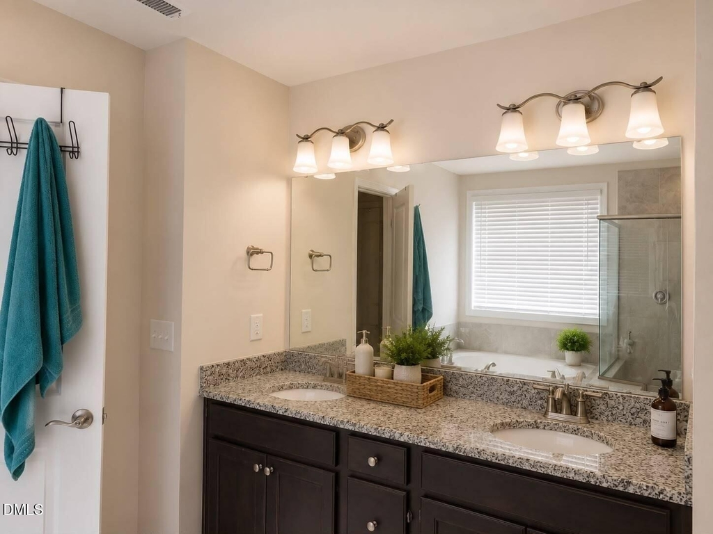 328 Villanova Drive - Photo 18