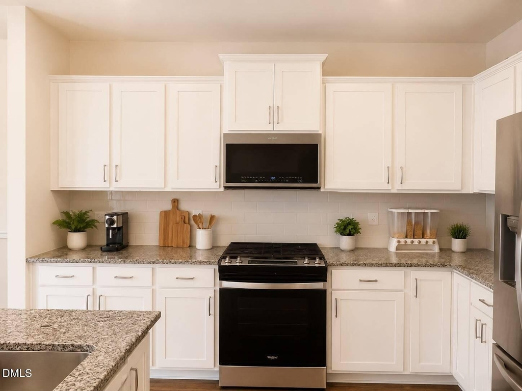 328 Villanova Drive - Photo 13