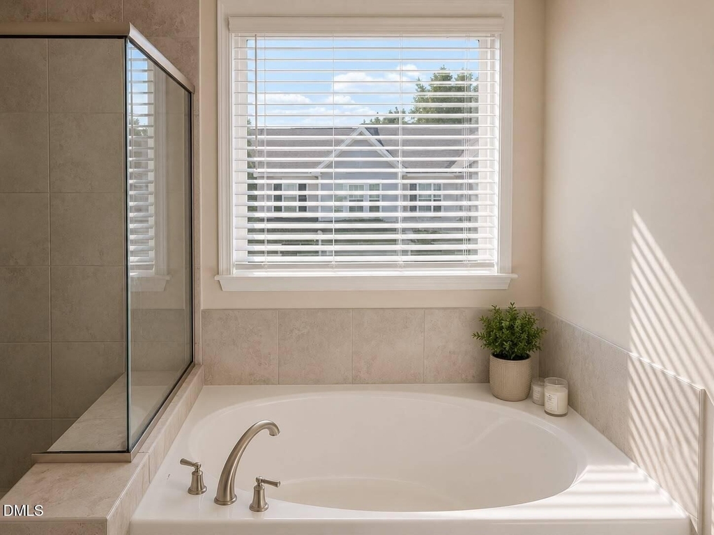 328 Villanova Drive - Photo 17