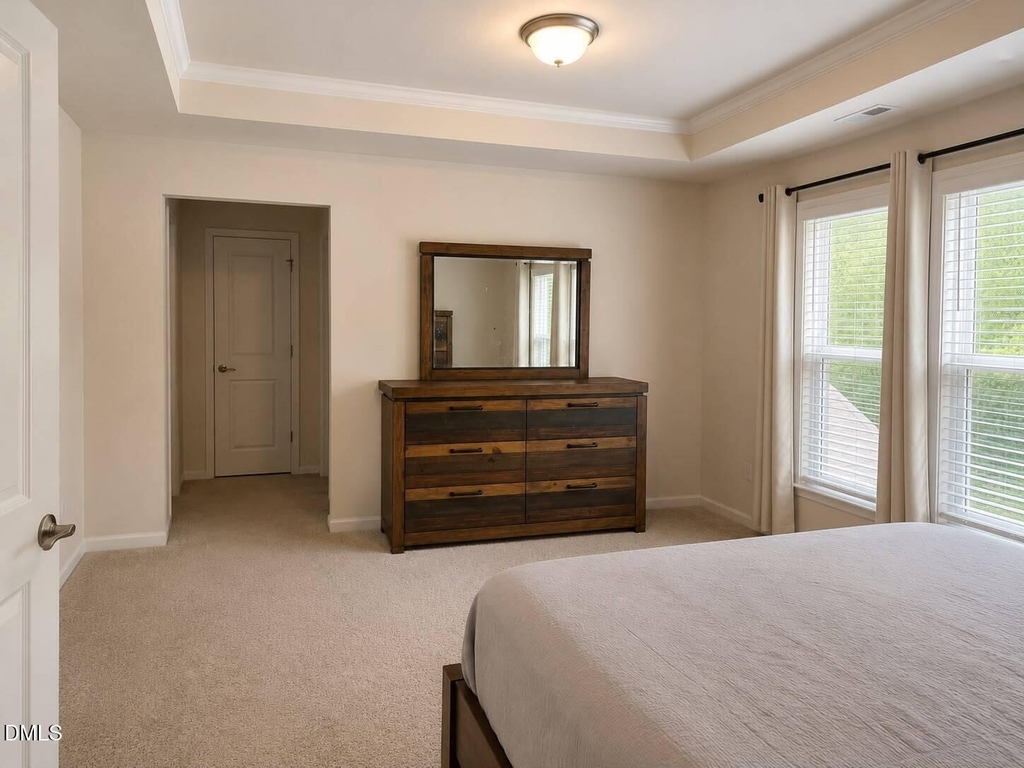 328 Villanova Drive - Photo 14