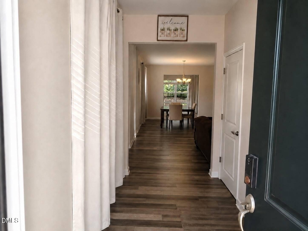 328 Villanova Drive - Photo 4