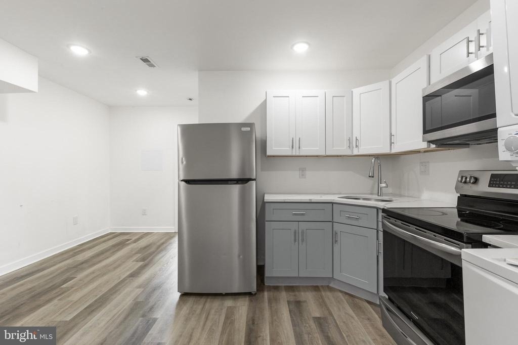 2550 Kensington Avenue - Photo 2