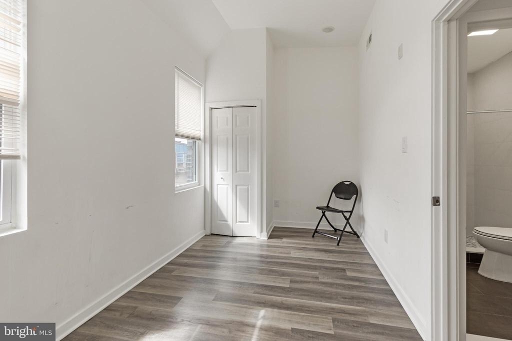 2550 Kensington Avenue - Photo 14