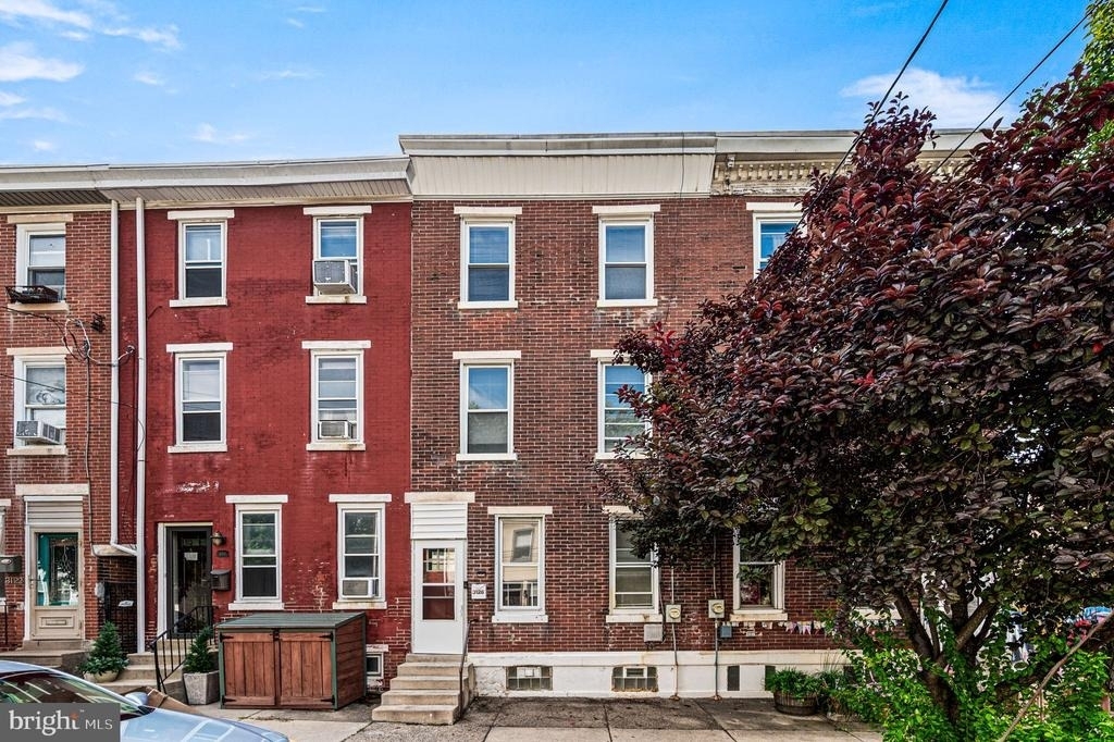 3126 N 35th Street - Photo 0
