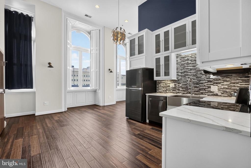 1001 Chestnut Street - Photo 5