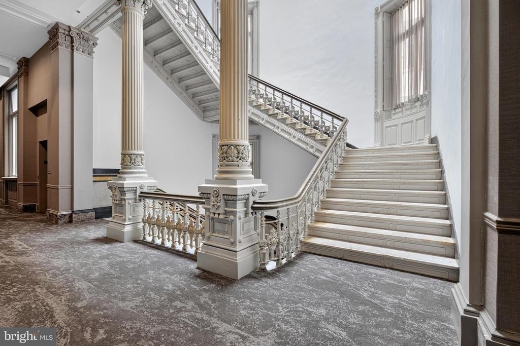 1001 Chestnut Street - Photo 1