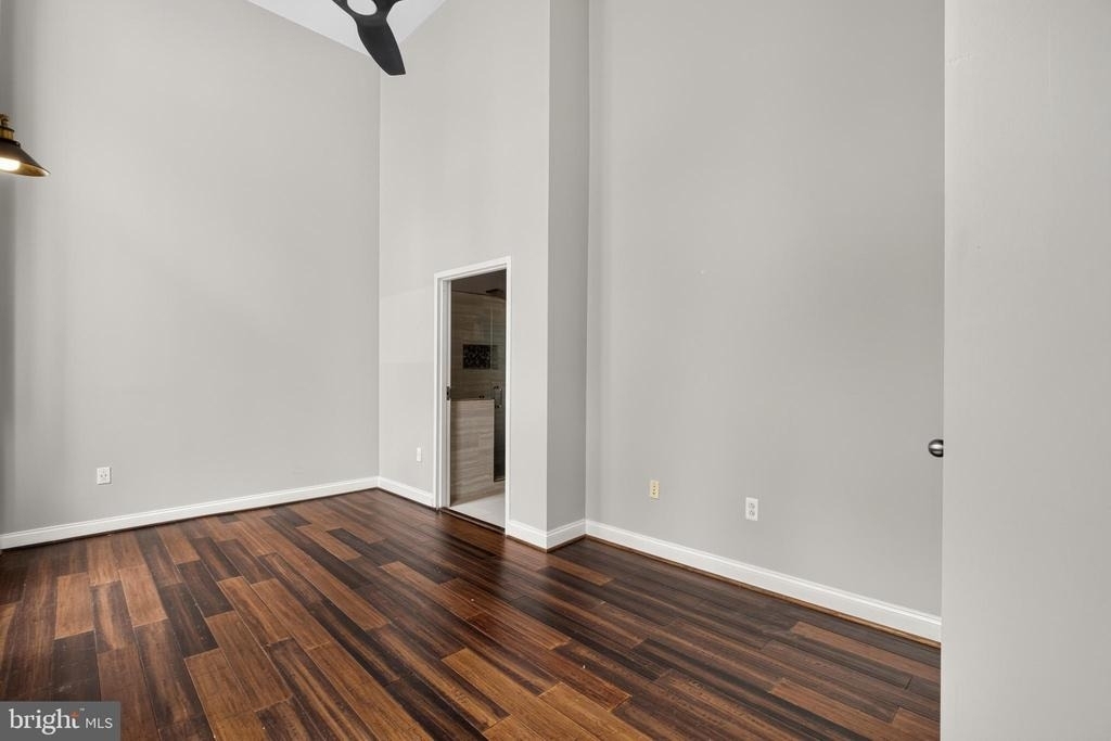 1001 Chestnut Street - Photo 13