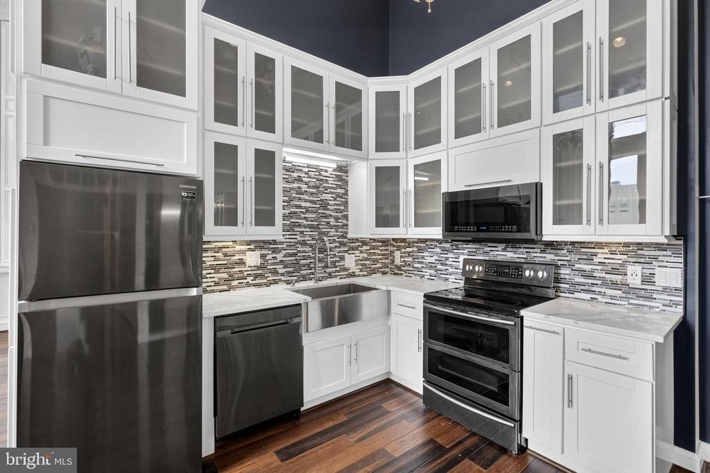 1001 Chestnut Street - Photo 8
