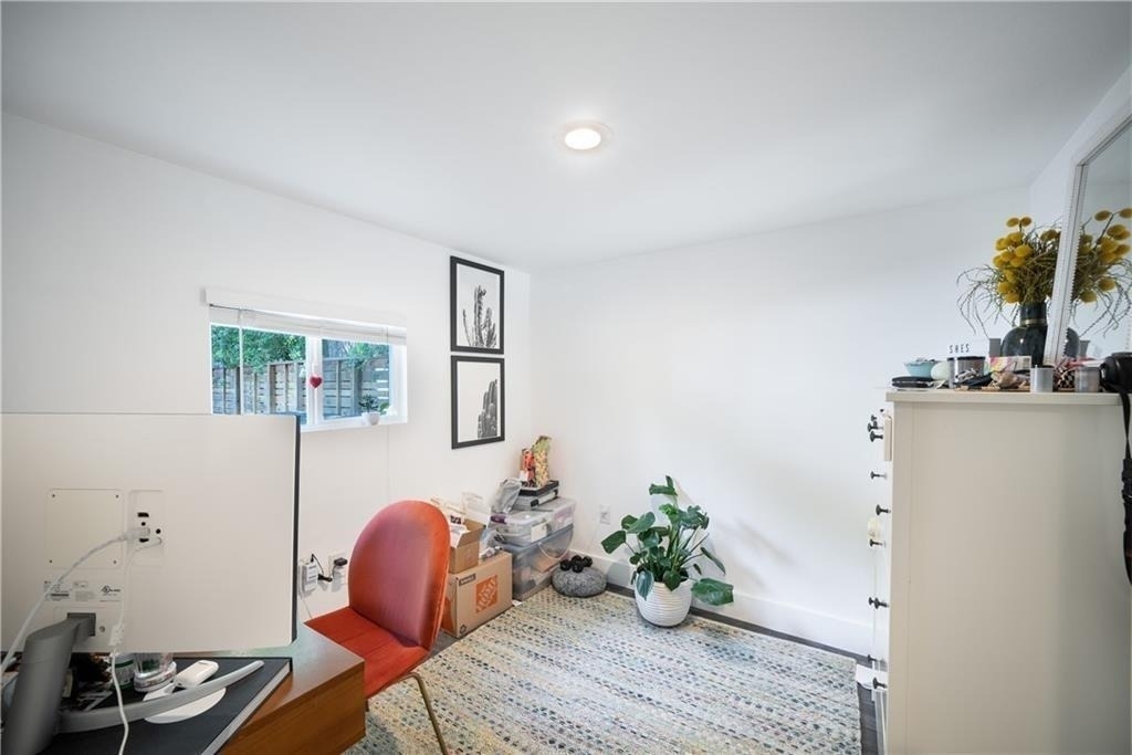 1119 Gunter St - Photo 6