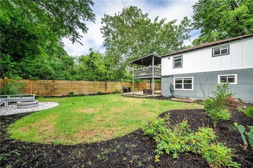 1119 Gunter St - Photo 7