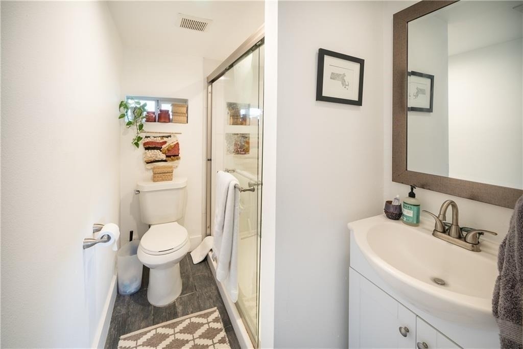 1119 Gunter St - Photo 4