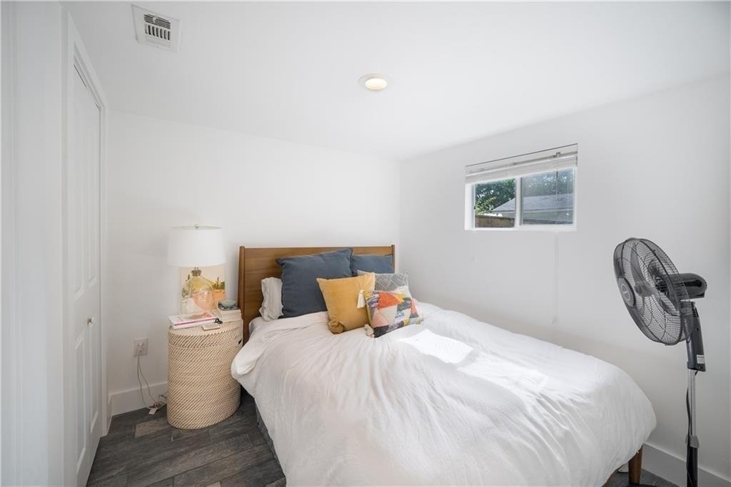 1119 Gunter St - Photo 5