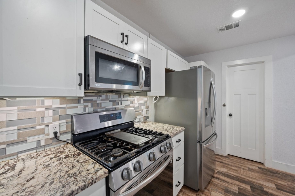 712 Ruby Isle Dr - Photo 6