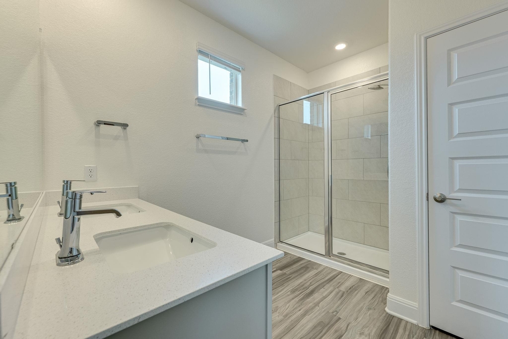 17813 Bassano Ave - Photo 11
