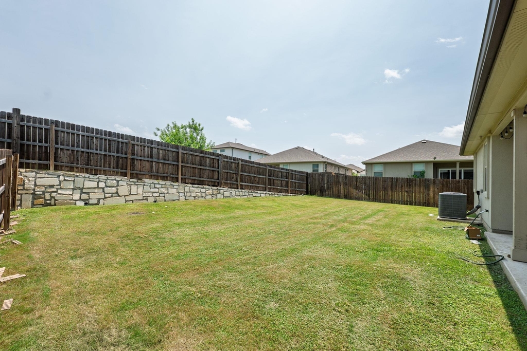 17813 Bassano Ave - Photo 28