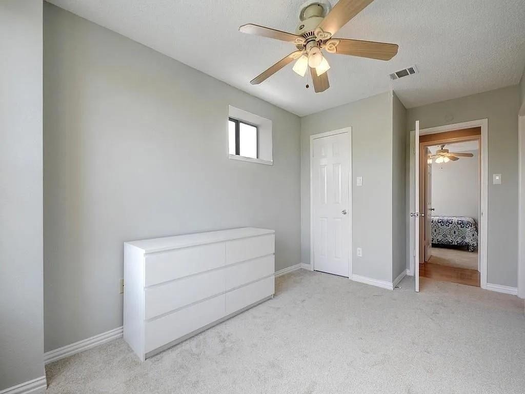 2409 Leon St - Photo 5