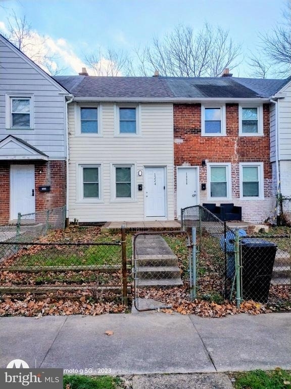 1224 Clover Lane - Photo 0