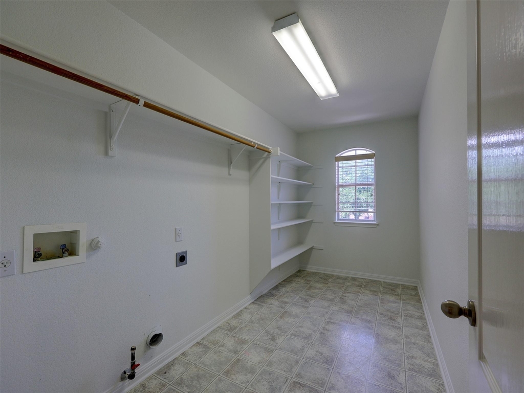 1554 Homewood Cir - Photo 23