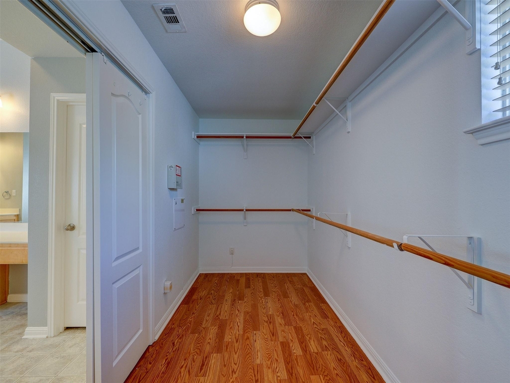 1554 Homewood Cir - Photo 35