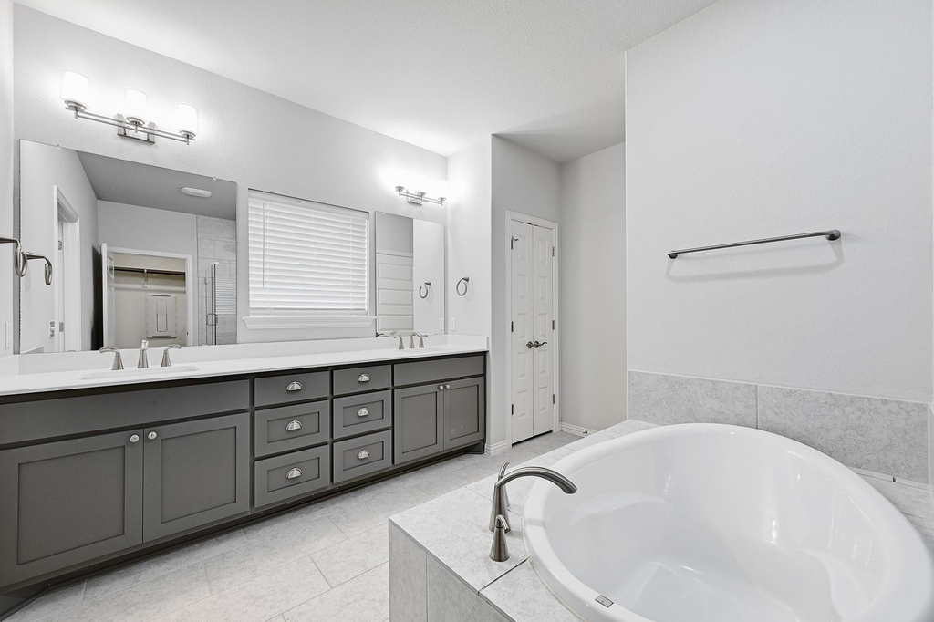 8816 Mina Dr - Photo 9