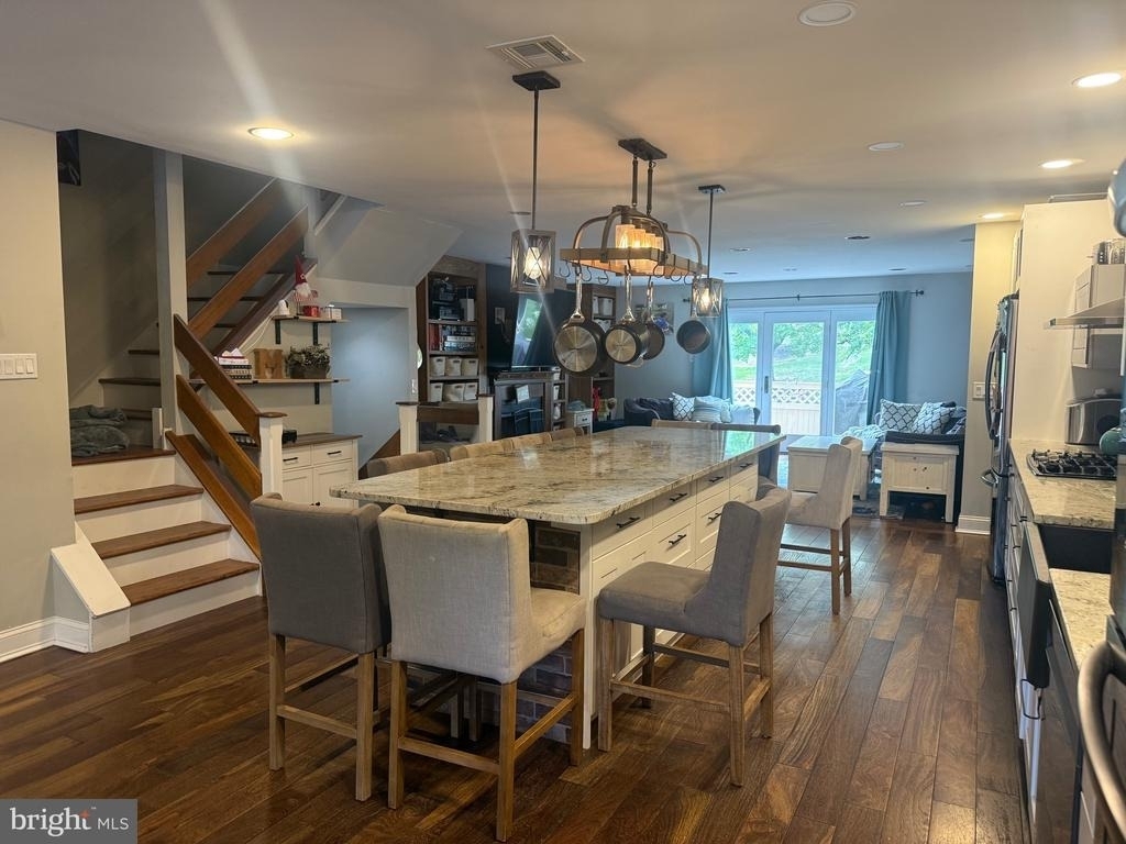 27 Main Street - Photo 10