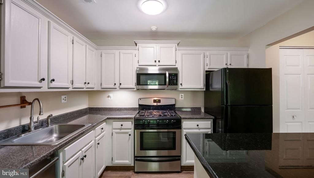 907 Diamond Drive - Photo 8