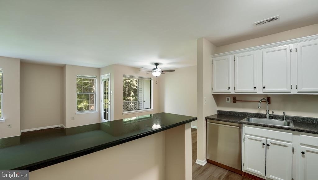 907 Diamond Drive - Photo 11