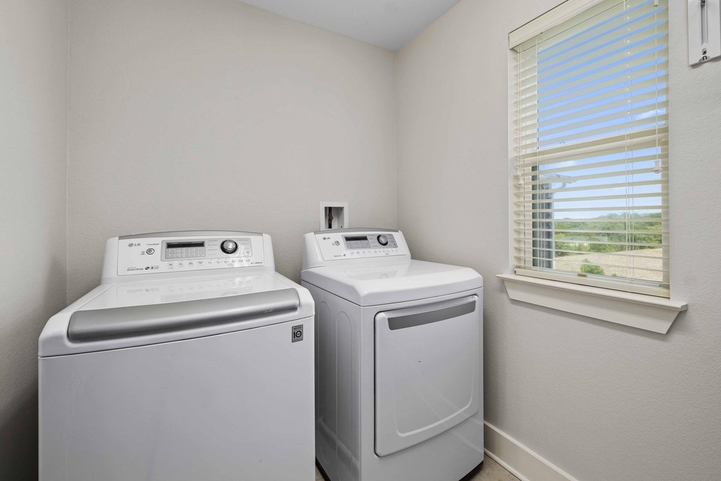 2813 Stock Dr - Photo 12