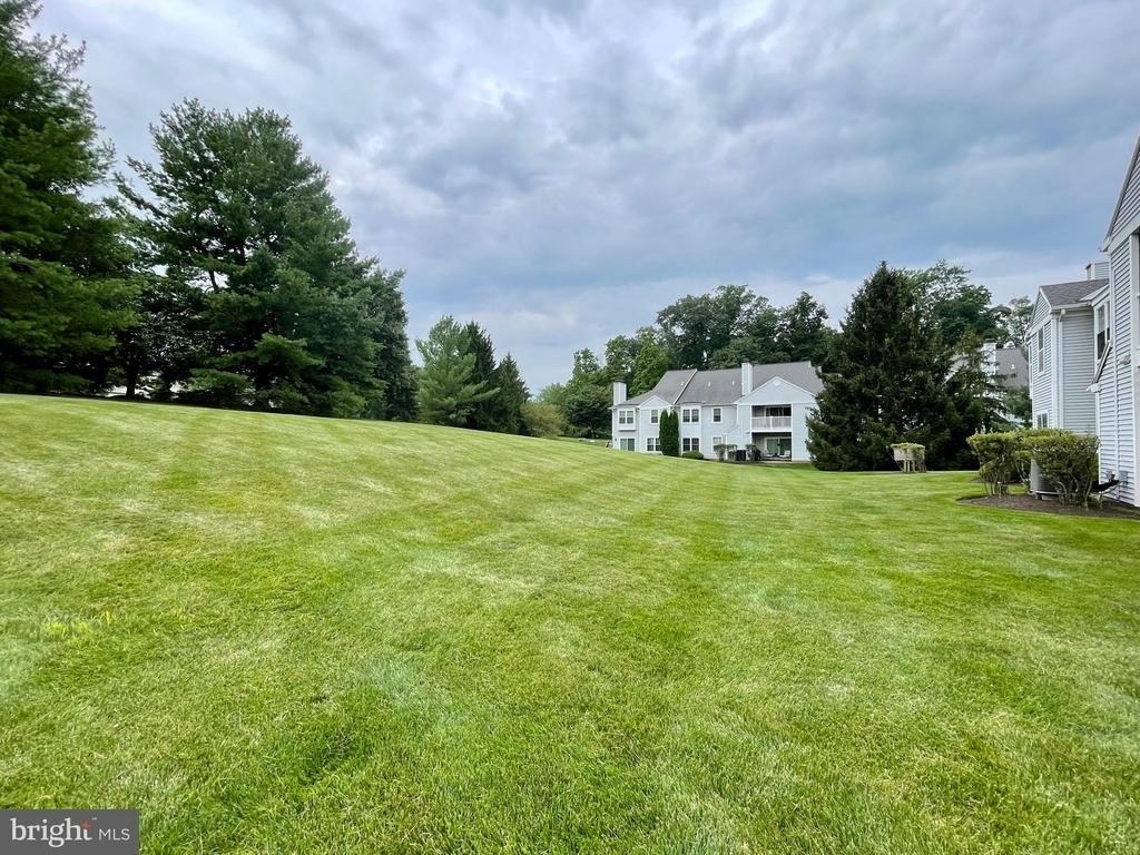 1104 Mews Drive - Photo 17