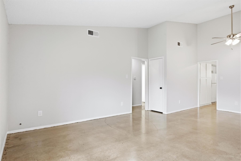 113 Meteor Dr - Photo 3